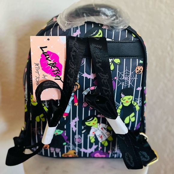 LUV BETSEY BY BETSEY JOHNSON Mid Size Backpack
Bag, Spooky Dolls, Halloween, NWT - Picture 4 of 16